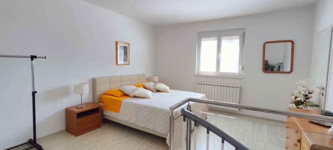 Classy Apartment With Garden View Laura Portorož Eksteriør billede